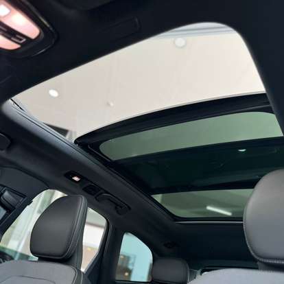 VOLVO-XC60-2023