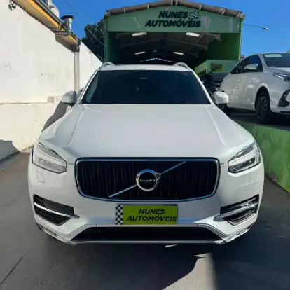 VOLVO-XC90-2017
