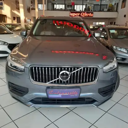 VOLVO-XC90-2020