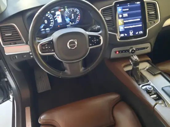 VOLVO-XC90-2.0 T6 GASOLINA MOMENTUM AWD GEARTRONIC VOLVO-XC90-2020