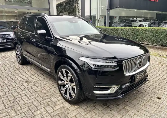 VOLVO-XC90-2021