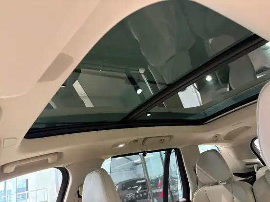 VOLVO-XC90-2025