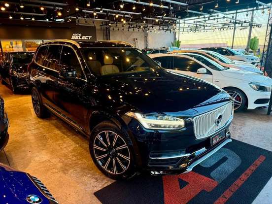 VOLVO-XC90-2017
