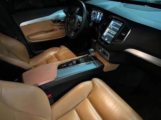 VOLVO-XC90-2.0 T6 GASOLINA MOMENTUM AWD GEARTRONIC VOLVO-XC90-2018