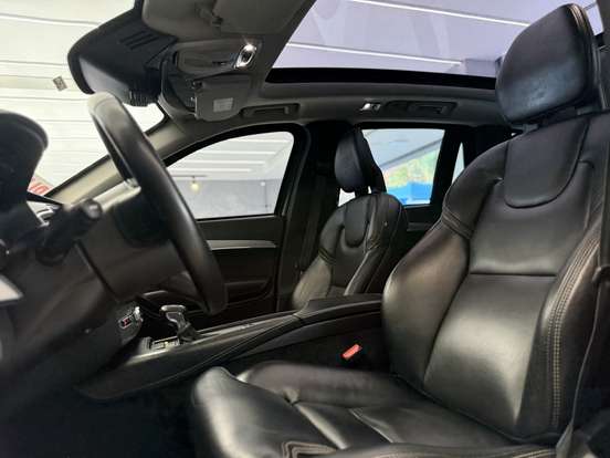 VOLVO-XC90-2.0 T6 GASOLINA MOMENTUM AWD GEARTRONIC VOLVO-XC90-2020