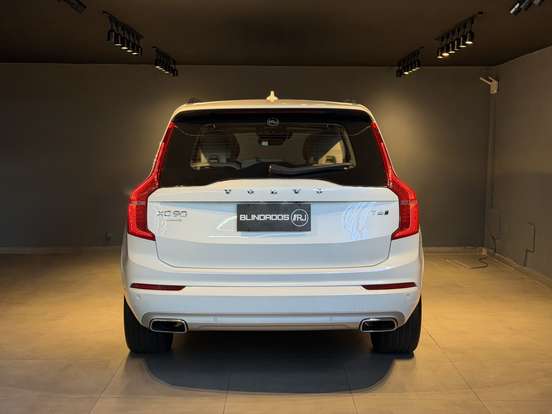 VOLVO-XC90-2.0 T6 GASOLINA MOMENTUM AWD GEARTRONIC VOLVO-XC90-2020