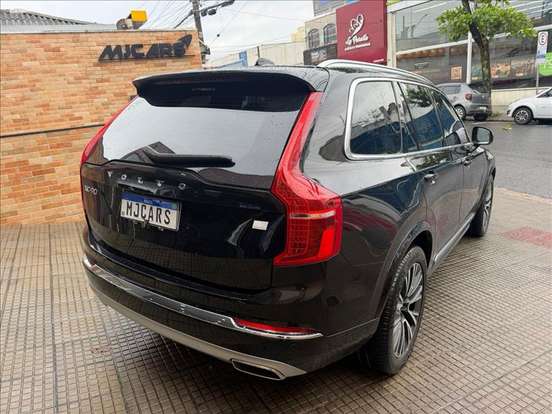 VOLVO-XC90-2020