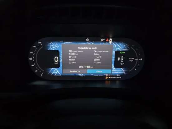 VOLVO-XC90-2023