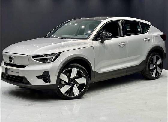 VOLVO C40 P8 RECHARGE TWIN ELECTRIC ULTIMATE AWD