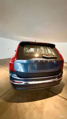 VOLVO-XC90-2023