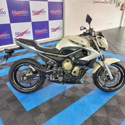 YAMAHA-XJ6 N-2010