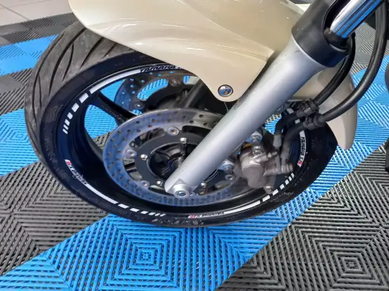 YAMAHA-XJ6 N YAMAHA-XJ6 N-2010
