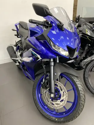 YAMAHA YZF R15 YAMAHA YZF R15