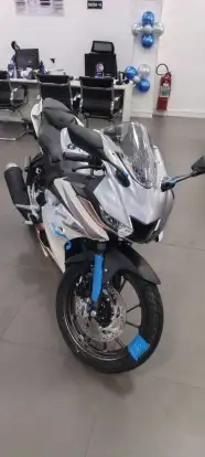 YAMAHA-YZF R15-2026