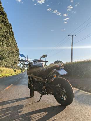 YAMAHA-MT-09-2015