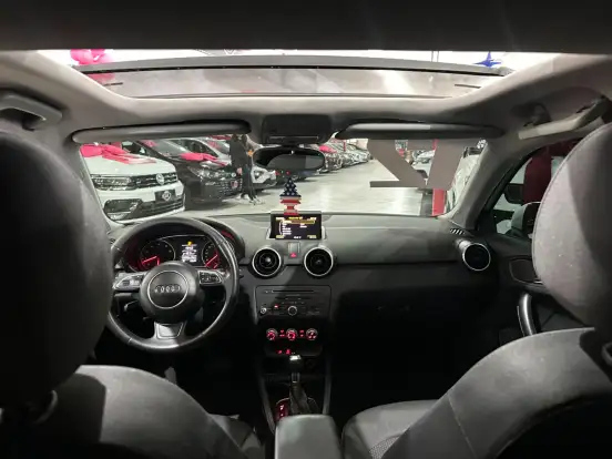 AUDI-A1-2011