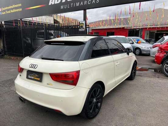 AUDI-A1-2011