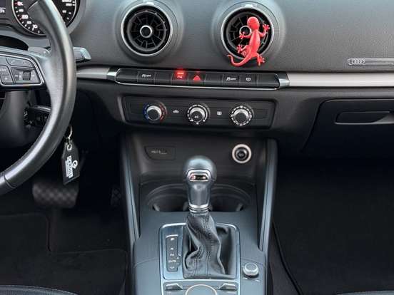 AUDI-A3-1.4 TFSI SPORTBACK AMBIENTE 16V GASOLINA 4P S-TRONIC AUDI-A3-2018