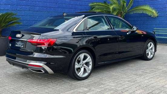 AUDI-A4-2020