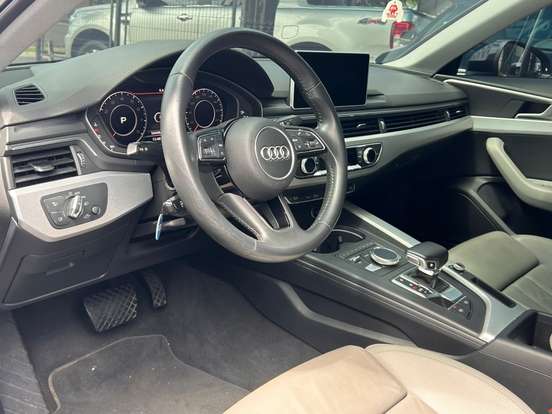 AUDI-A4-2.0 TFSI GASOLINA PRESTIGE PLUS S TRONIC AUDI-A4-2019