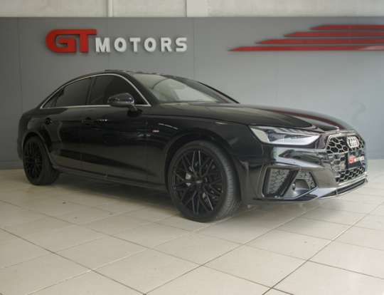 AUDI-A4-2021