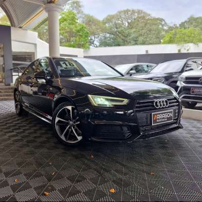 AUDI-A4-2017