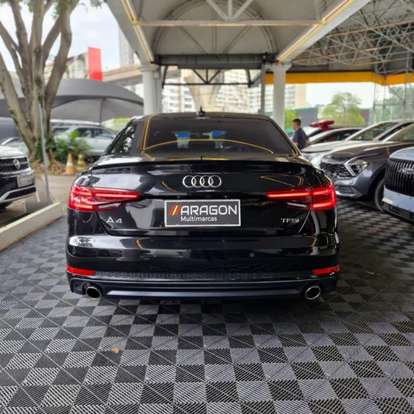 AUDI-A4-2017
