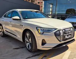 AUDI E-TRON ELÉTRICO SPORTBACK PERFORMANCE QUATTRO AUDI E-TRON ELÉTRICO SPORTBACK PERFORMANCE QUATTRO