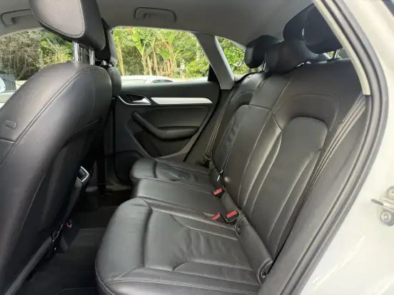 AUDI-Q3-2018