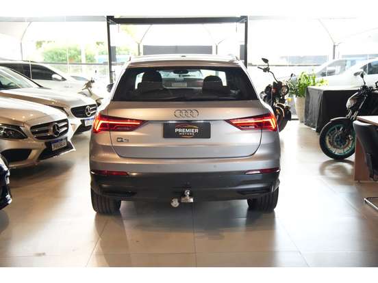 AUDI-Q3-2020