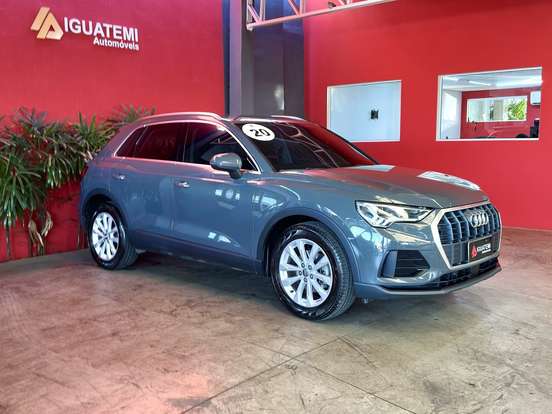 AUDI-Q3-2019