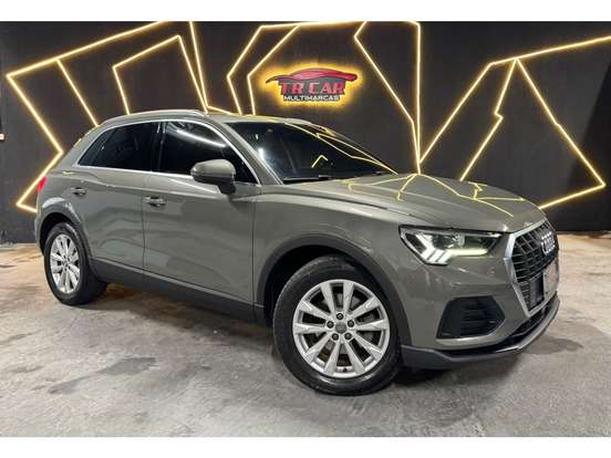 AUDI-Q3-2019