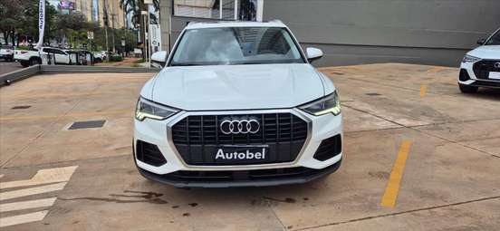 AUDI-Q3-2020