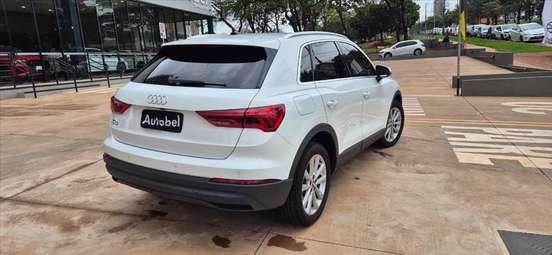 AUDI-Q3-2020
