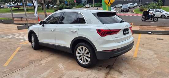 AUDI-Q3-2020