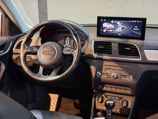 AUDI-Q3-2018