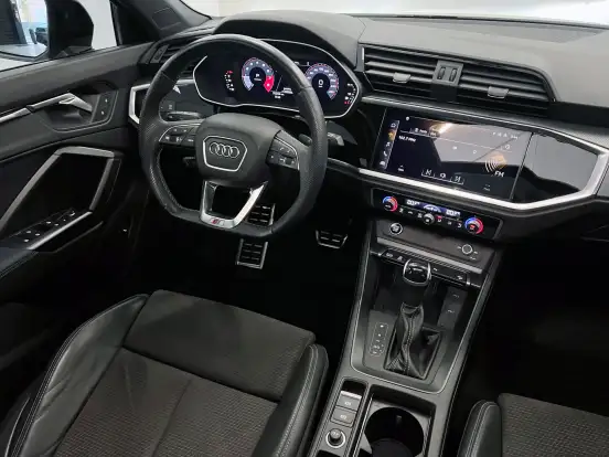 AUDI-Q3-2.0 40 TFSI GASOLINA SPORTBACK PERFORMANCE QUATTRO TIPTRONIC AUDI-Q3-2022