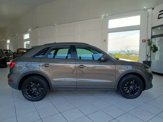 AUDI-Q3-2015
