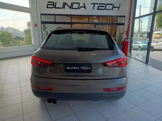 AUDI-Q3-2015