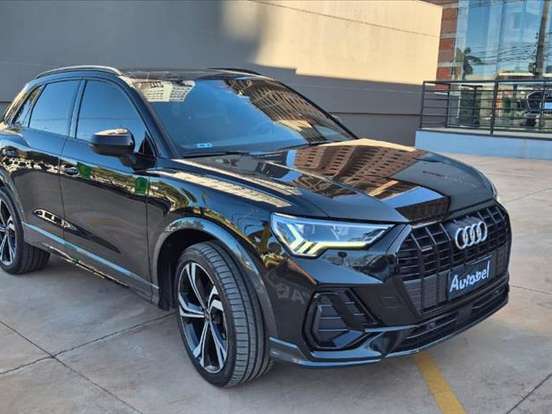AUDI-Q3-2.0 40 TFSI GASOLINA PERFORMANCE BLACK PLUS QUATTRO TIPTRONIC AUDI-Q3-2024