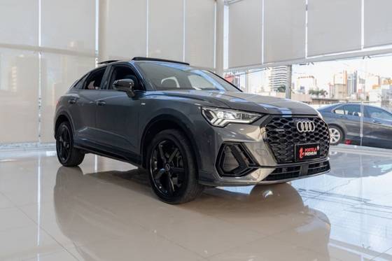 AUDI Q3 2.0 40 TFSI GASOLINA SPORTBACK PERFORMANCE BLACK QUATTRO TIPTRONIC