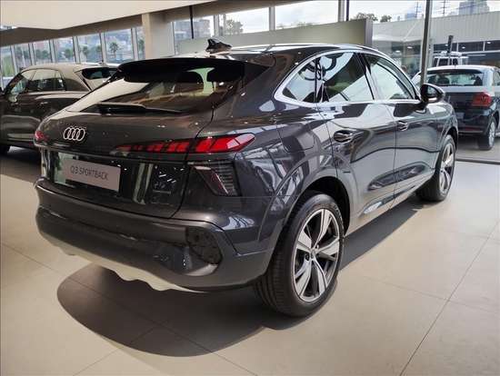 AUDI-Q3-2026