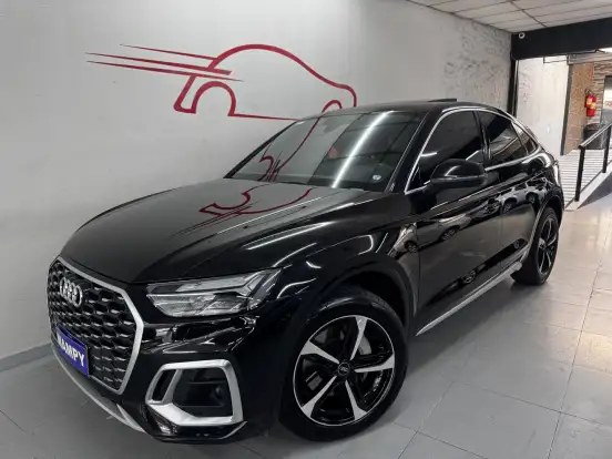 AUDI-Q5-2022