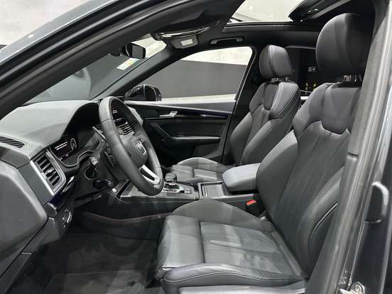 AUDI-Q5-2023