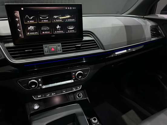 AUDI-Q5-2023