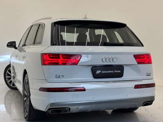 AUDI-Q7-3.0 TFSI AMBIENTE V6 24V GASOLINA 4P TIPTRONIC AUDI-Q7-2015