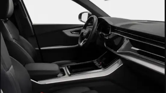AUDI-Q8-2022