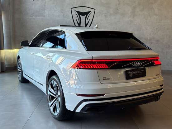 AUDI-Q8-3.0 TFSI GASOLINA PERFORMANCE BLACK QUATTRO TIPTRONIC AUDI-Q8-2022