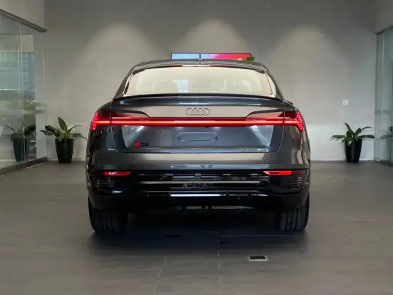 AUDI-Q8 E-TRON-55 ELÉTRICO SPORTBACK PERFORMANCE BLACK QUATTRO AUDI-Q8 E-TRON-2023
