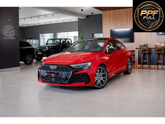 AUDI-RS3-2025